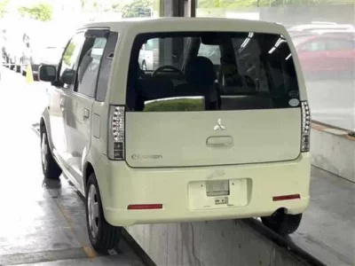 Mitsubishi EK WAGON