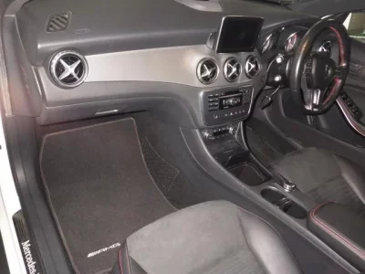 Mercedes-Benz GLA CLASS