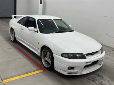 Nissan SKYLINE
