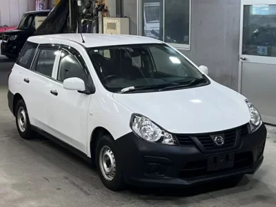 Nissan AD
