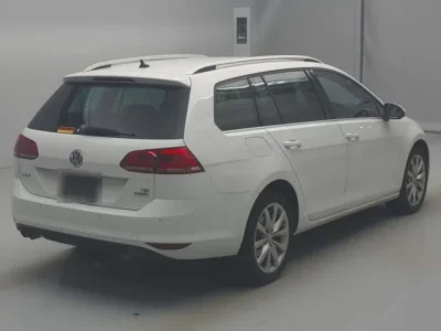 Volkswagen GOLF VARIANT
