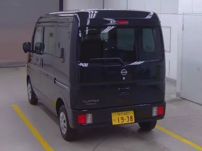 Nissan CLIPPER VAN