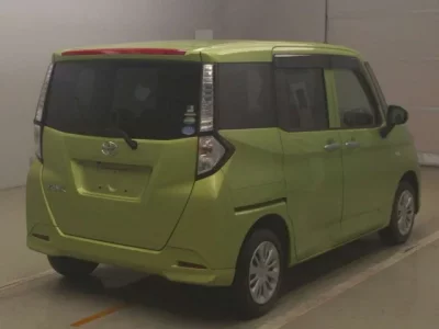 Toyota TANK