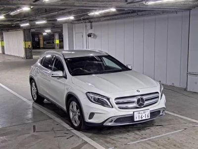Mercedes-Benz GLA CLASS