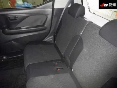 Mitsubishi EK X