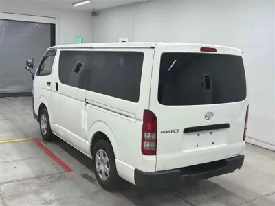 Toyota REGIUS ACE VAN
