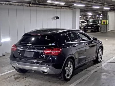 Mercedes-Benz GLA CLASS