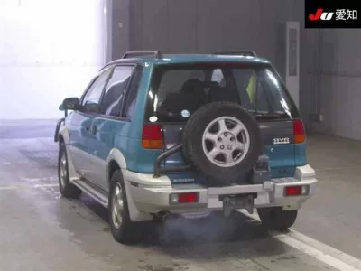 Mitsubishi RVR