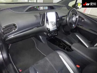 Toyota PRIUS PHV