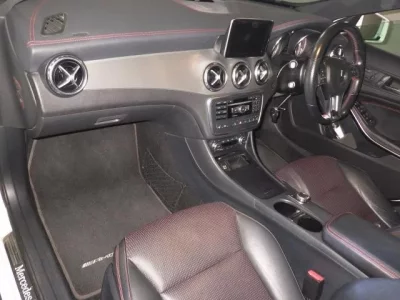Mercedes-Benz GLA CLASS