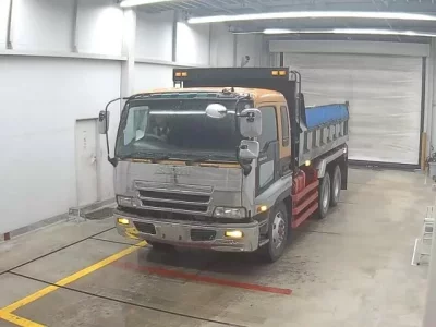 Isuzu TRUCK
