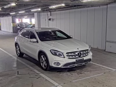 Mercedes-Benz GLA CLASS
