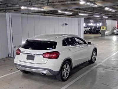 Mercedes-Benz GLA CLASS