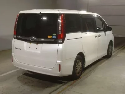 Toyota ESQUIRE