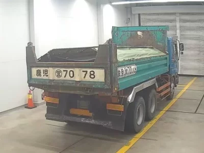 Isuzu TRUCK