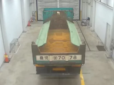 Isuzu TRUCK