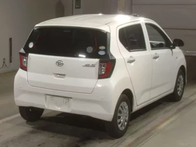Daihatsu MIRA E S