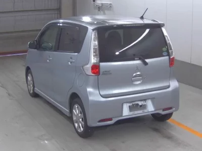 Mitsubishi EK CUSTOM