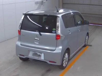 Mitsubishi EK CUSTOM
