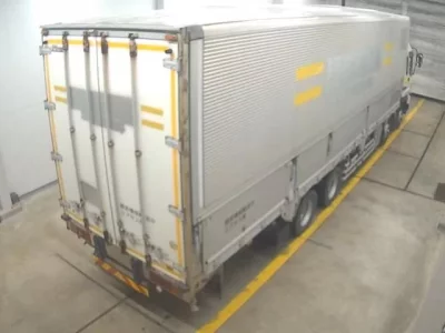 Isuzu TRUCK