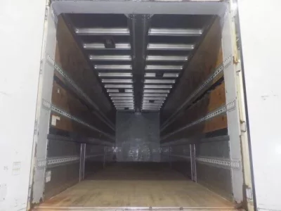 Isuzu TRUCK