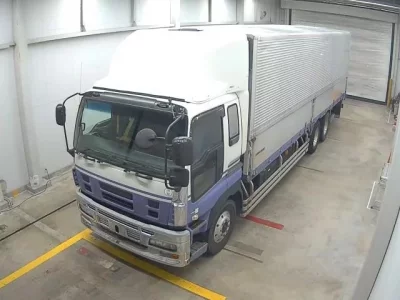 Isuzu TRUCK