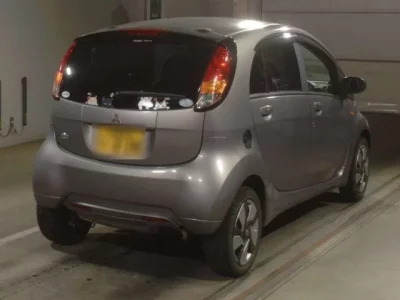 Mitsubishi I
