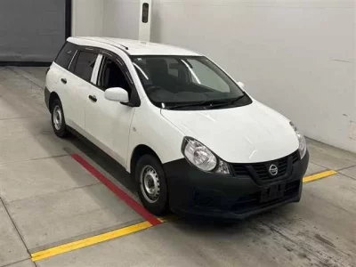 Nissan AD
