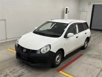 Nissan AD