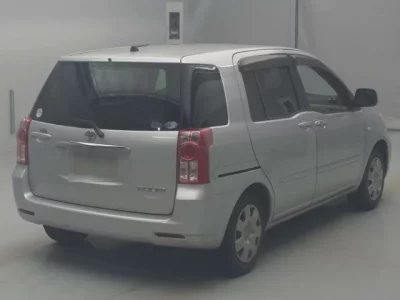 Toyota RAUM