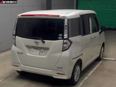 Toyota TANK