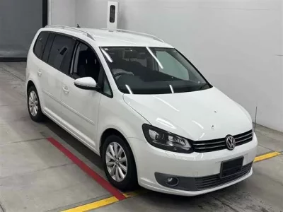 Volkswagen GOLF TOURAN