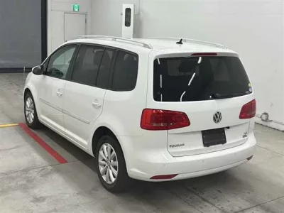 Volkswagen GOLF TOURAN