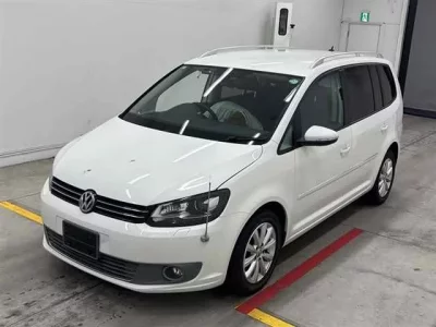 Volkswagen GOLF TOURAN