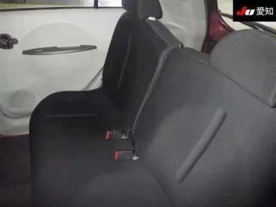 Mitsubishi I