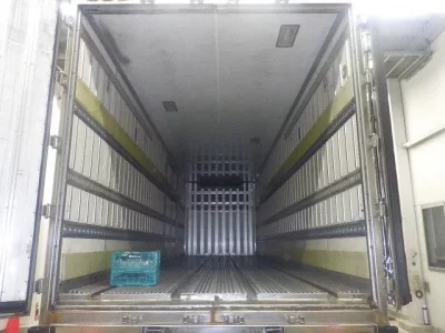 Isuzu TRUCK