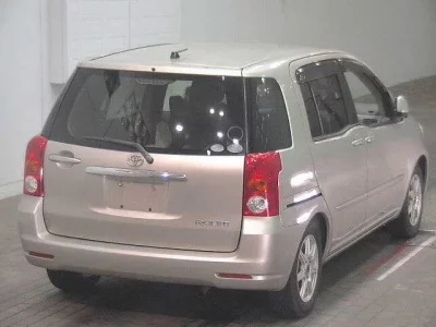 Toyota RAUM