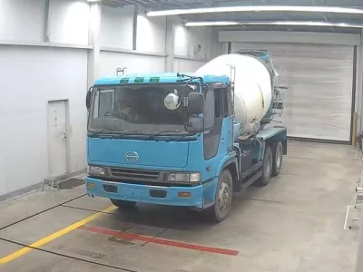 Hino TRUCK