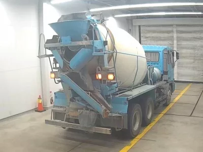 Hino TRUCK
