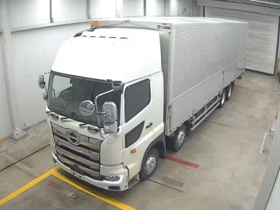 Hino TRUCK