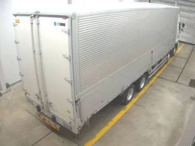 Hino TRUCK