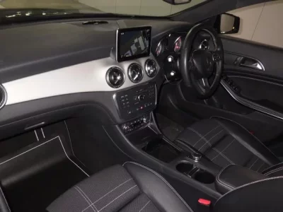 Mercedes-Benz CLA CLASS