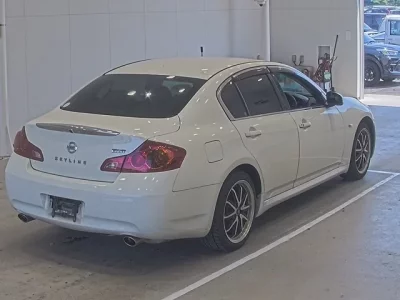Nissan SKYLINE