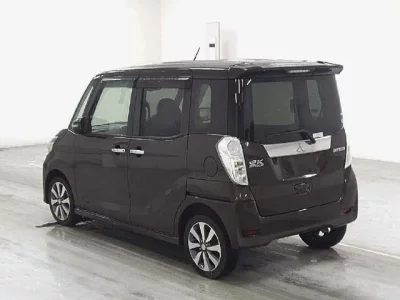 Mitsubishi EK SPACE