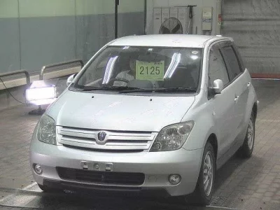 Toyota IST