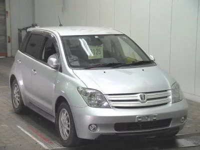 Toyota IST