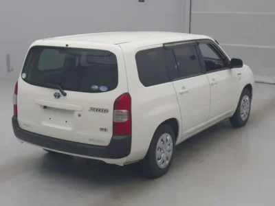 Toyota SUCCEED