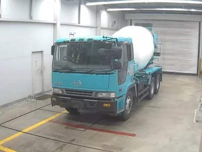 Hino TRUCK