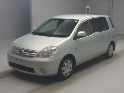 Toyota RAUM