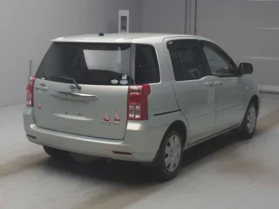 Toyota RAUM